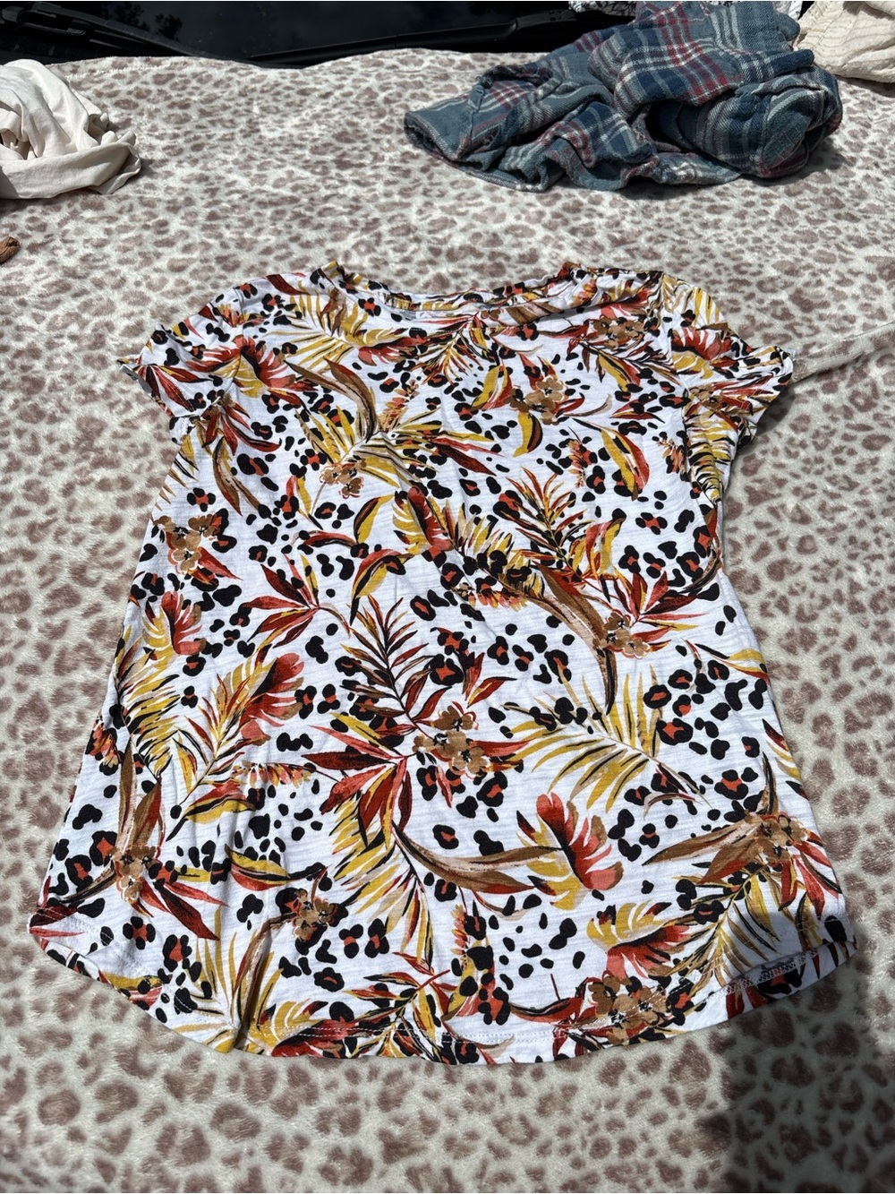 Blue Sol Tropical and Leopard Print Short Sleeve Tee Size Small